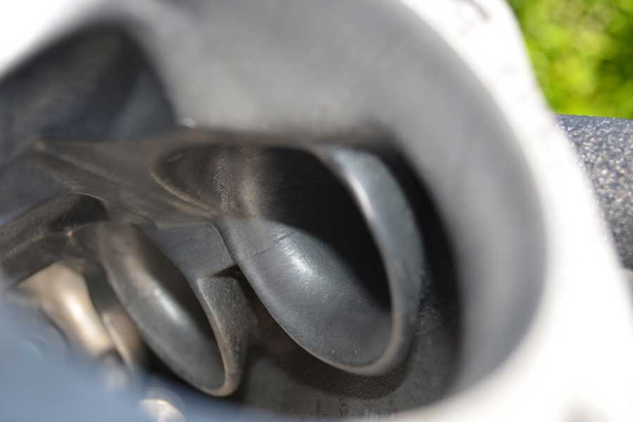 Extrude honed intake manifold bellmouth