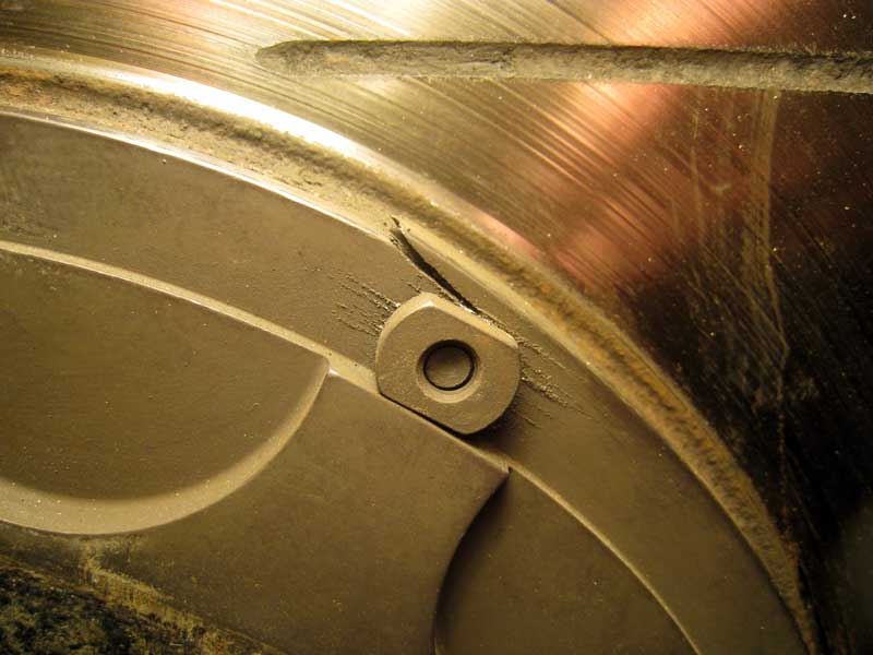picture of stoptech aero rotor hat crack